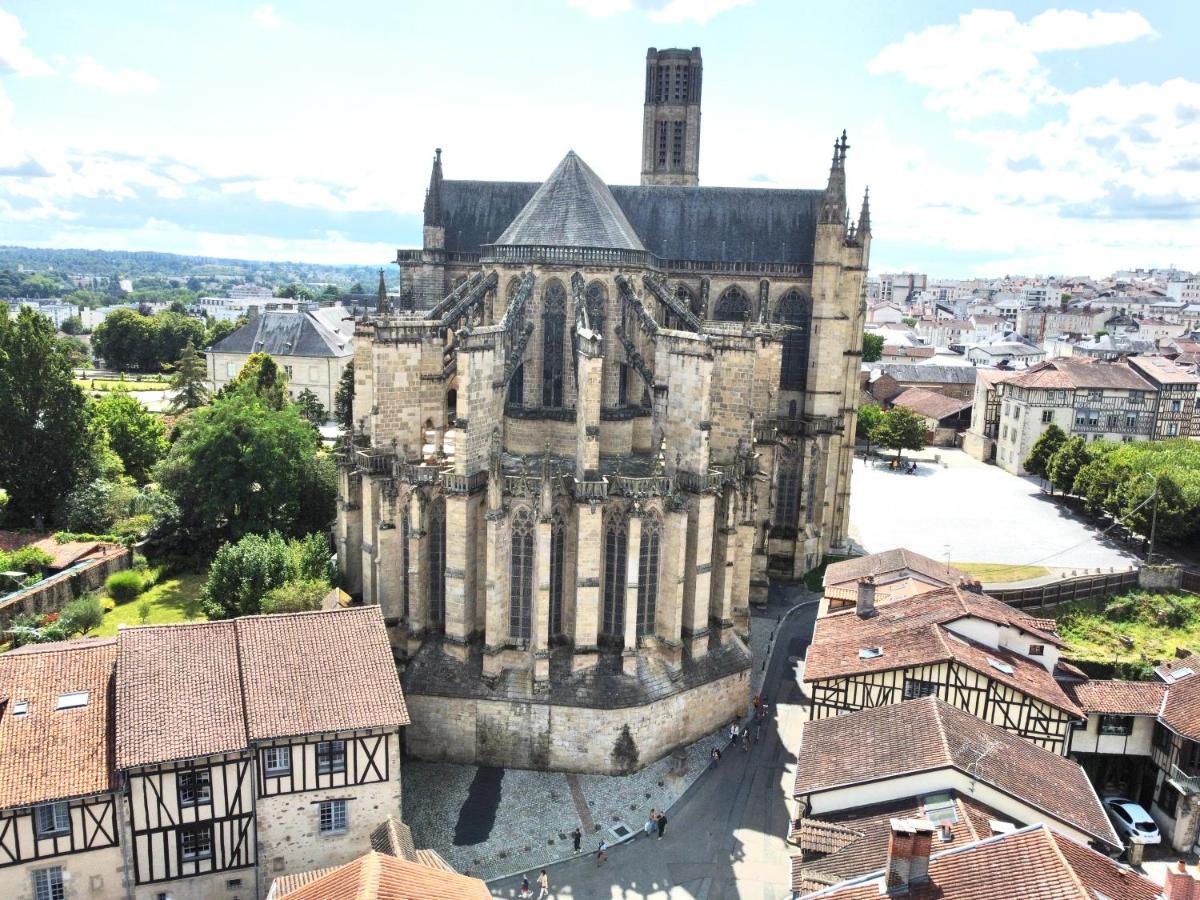 Bel Appartement En Plein Centre Ville Limoges Exterior foto